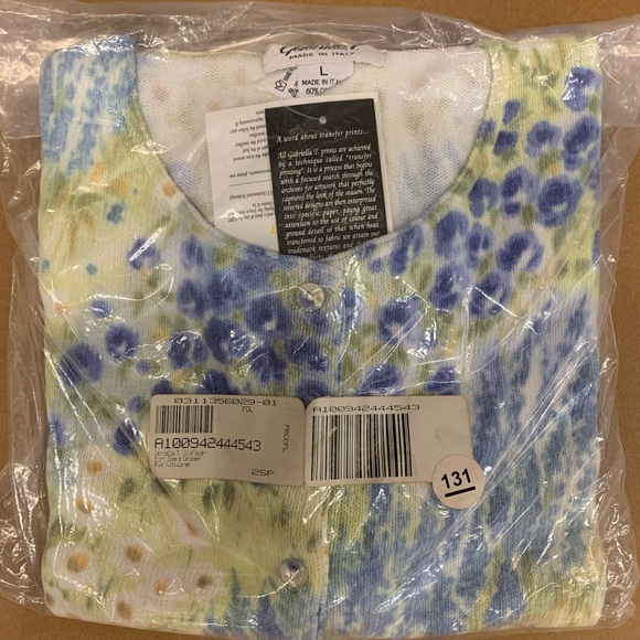 Gabriella T women’s shirt - Picture 2 of 9